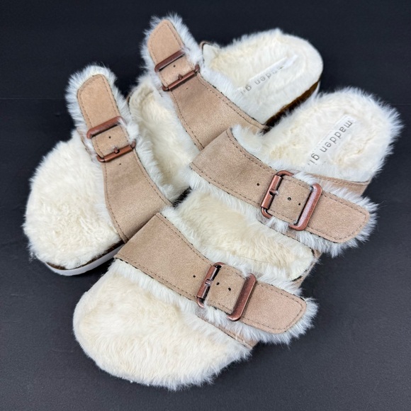 Steve Madden Shoes - Madden Girl Butterfly Sandals 10 Faux Fur Slip On Fuzzy Shoes Womens Brand New